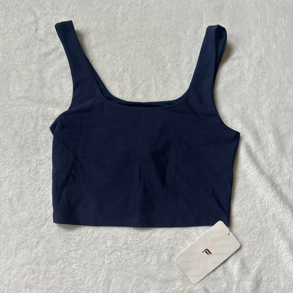 Fabletics Lydia Built in Bra Tank Navy blue crop top tank sports bra medium nwt